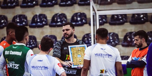 Vélez realiza reconhecimento de quadra e treinos antes de duelo contra o São Lourenço
