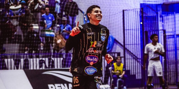 Vélez goleia o Nadas Branco pelo Gauchão Série B