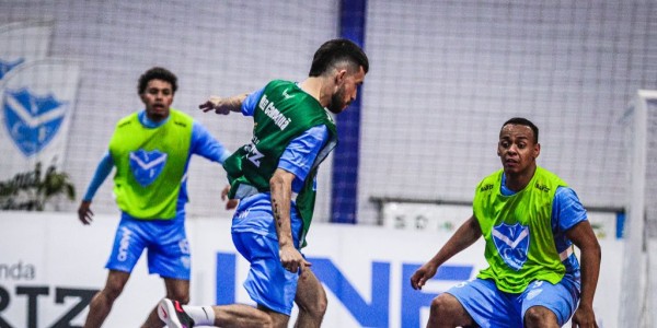 Vélez encerra preparação para confronto contra o Umuarama pela LNF
