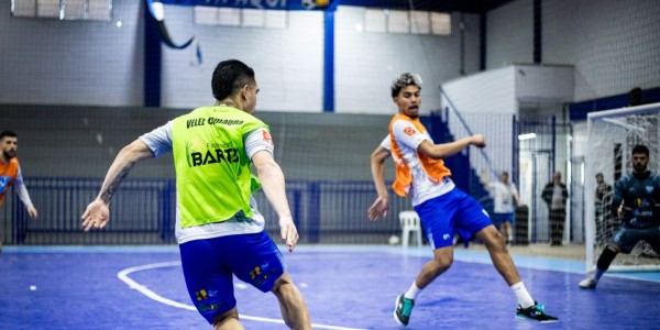 Vélez encerra preparação para o duelo decisivo contra o Joinville pela LNF 2025