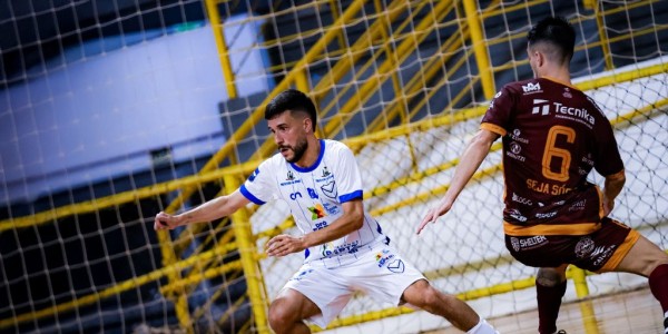 Vélez perde na estréia da Supertaça Santo Ângelo