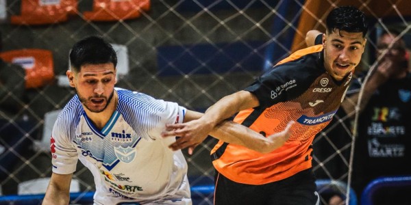 Alvi Azul segue na liderança do grupo, mesmo após a derrota, diante da ACBF, em Carlos Barbosa.