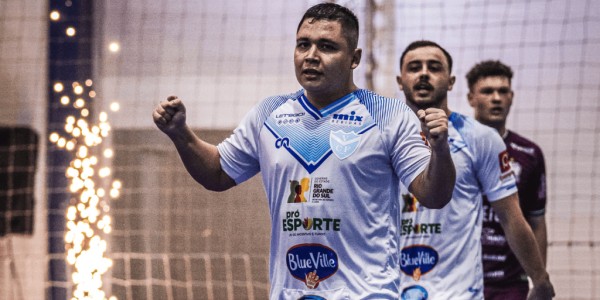 Vélez vence na Taça Farroupilha  Região MetroSerra e segue na liderança da chave