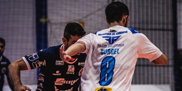 Gabriel Gurgel se despede do Vélez rumo ao futsal asiático