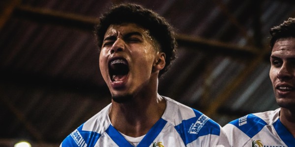 Vélez Camaquã empata com o União Parobé fora de casa e garante vaga na final da Taça Farroupilha Região Metroserra 2025