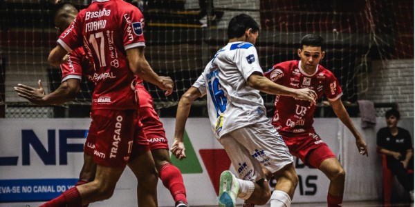 Vélez já mira próximo desafio contra o São José neste domingo, Dia das Mães