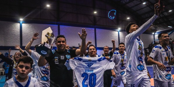 VÉLEZ CAMAQUÃ CONQUISTA A TAÇA FARROUPILHA REGIÃO METROSERRA 2025 EM FINAL HISTÓRICA