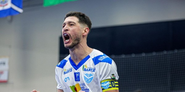 Vélez conquista primeira vitória fora de casa