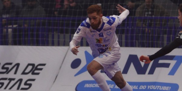 Vélez sofre revés em casa para o Esporte Futuro
